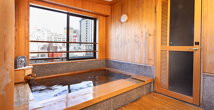 昼間の展望風呂大全体の様子